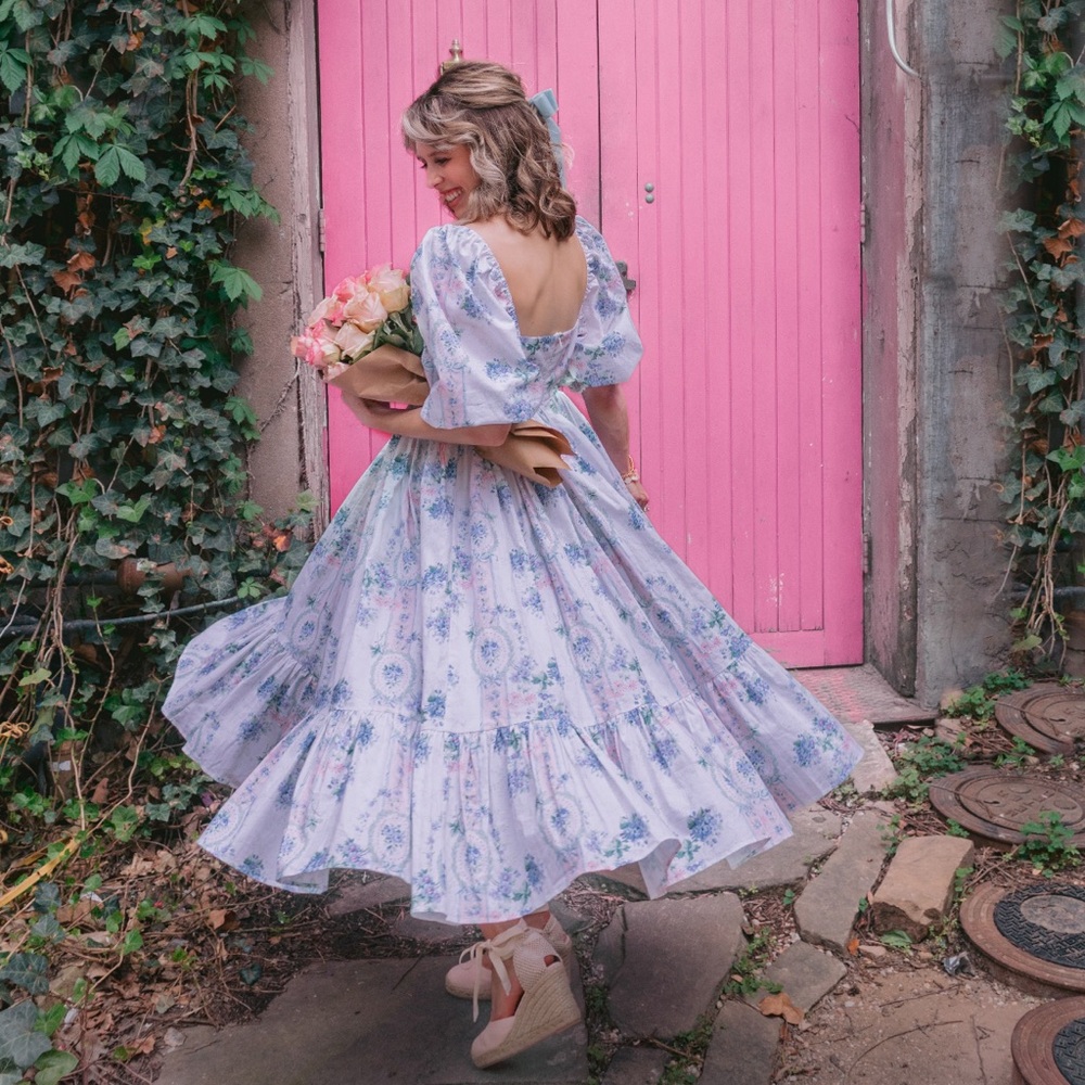 SOLD selkie La Belle Etoile Cotton French Puff Dress
Size S